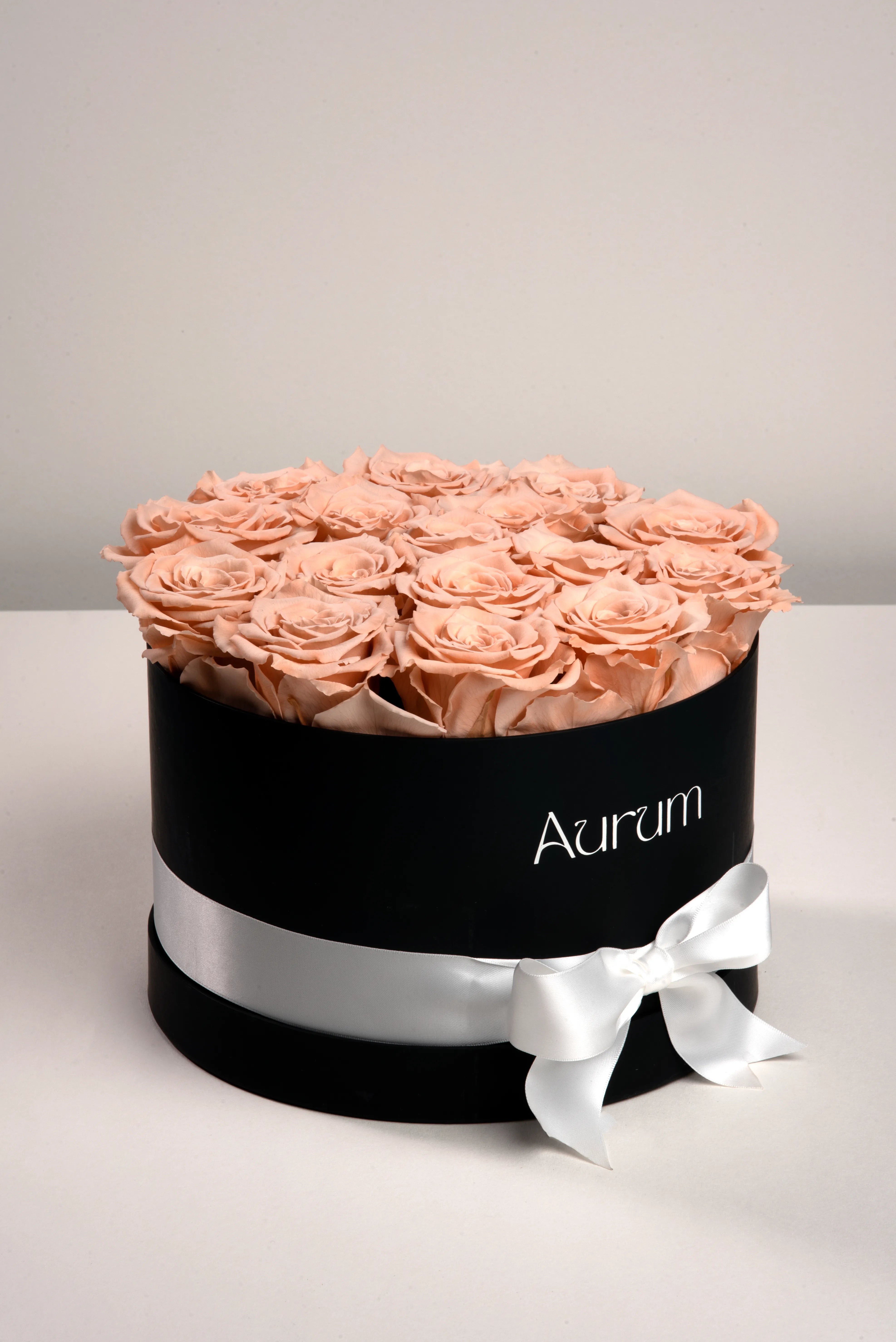 Deluxe Box 16 Roses Aurum Flowers