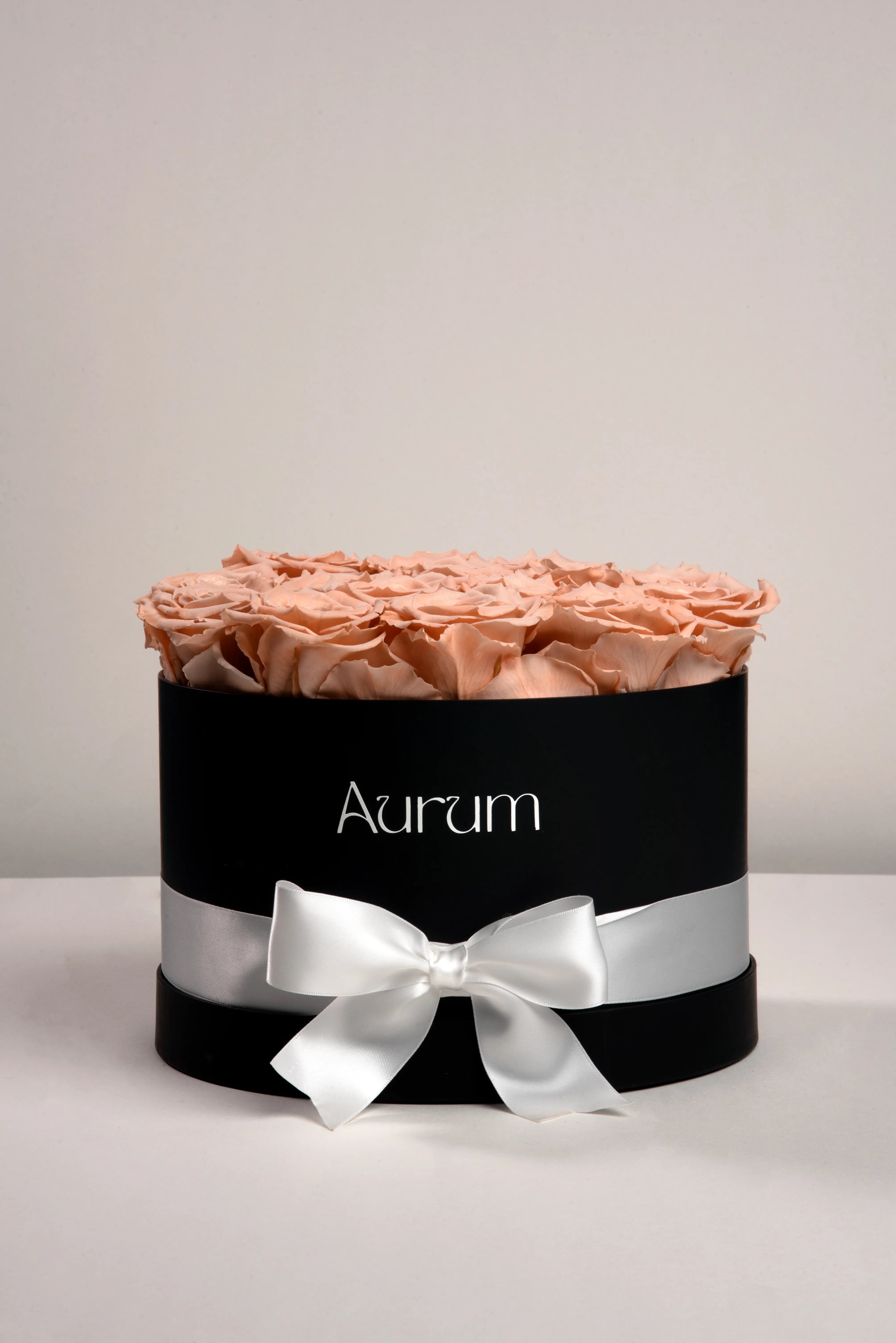 Deluxe Box 16 Roses Aurum Flowers