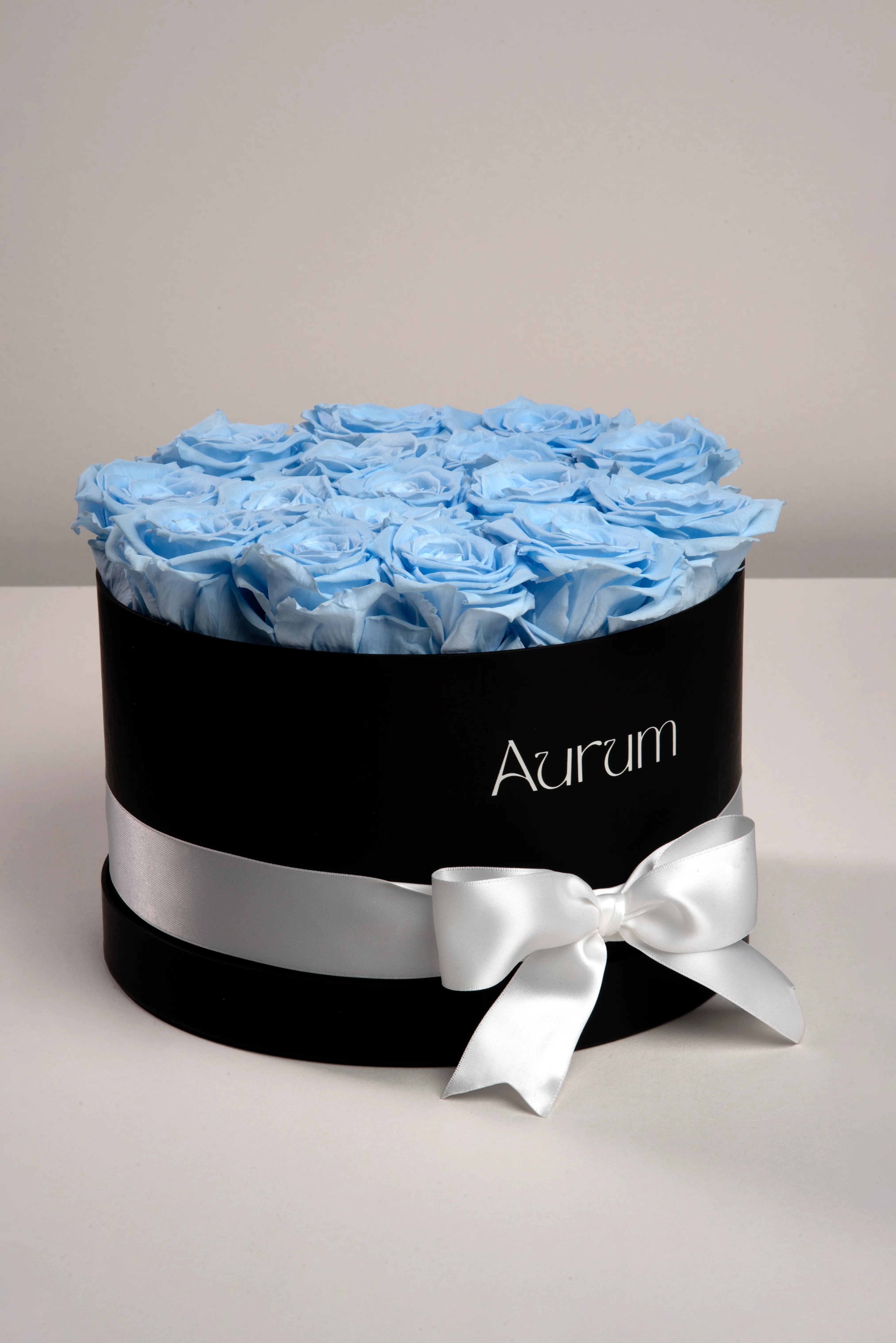 Deluxe Box 16 Roses Aurum Flowers