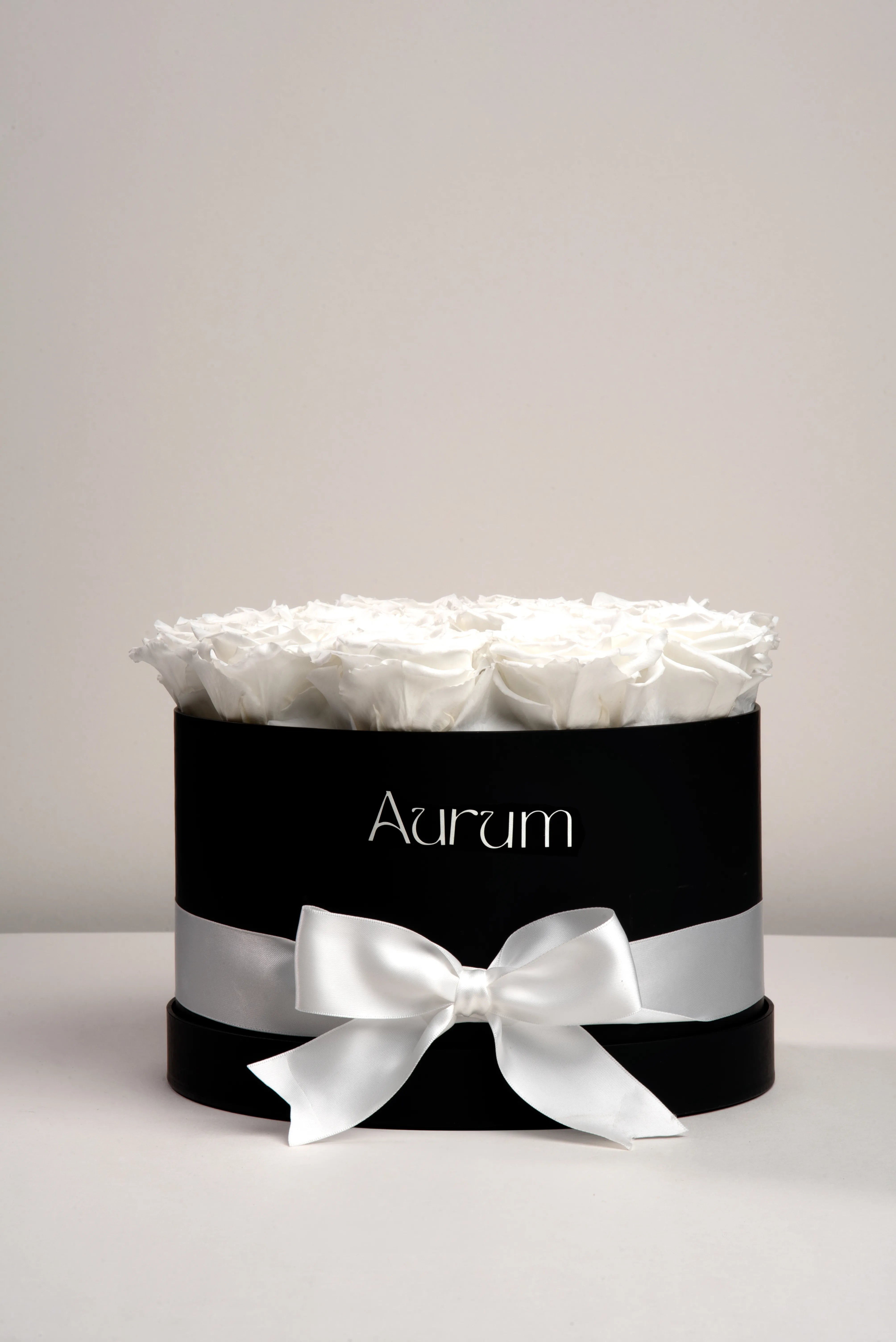 Deluxe Box 16 Roses Aurum Flowers